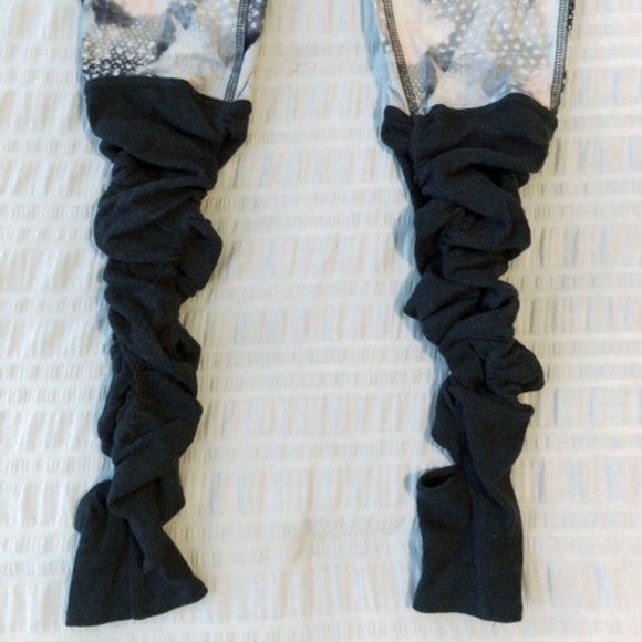 Pink & Gray High-Waist Stirrup Leggings - Picture 2 of 3